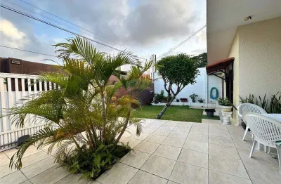 Casa com 4 quartos à venda na Rua Praia de Cabedelo, 2178, Ponta Negra, Natal