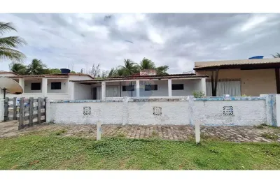Vendo casa em condomínio na praia de (búzios rn) com água incluso.