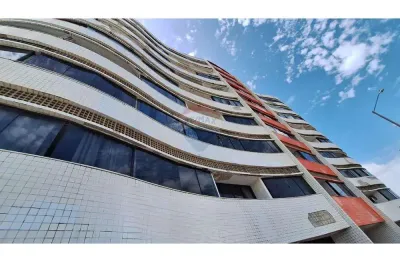 Apartamento Mobiliado na Praia do Meio - Preço Reduzido 38m²