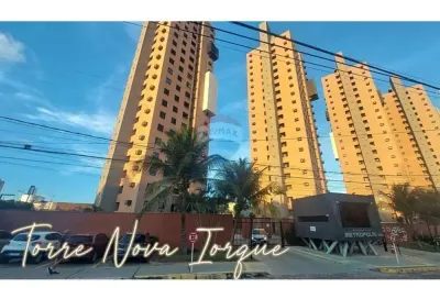 Apartamento em Candelária: Localização privilegiada, Conforto, Lazer e Segurança