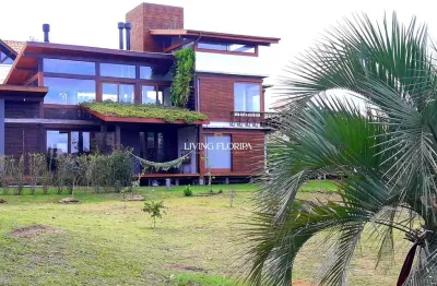 Casa em condomínio fechado com 3 quartos à venda na Rua Reverendo Gelson dos Santos Castro, 886, Rio Tavares, Florianópolis por R$ 4.800.000