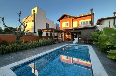 Casa à venda na Rua Itapeva, 222, Itacorubi, Florianópolis por R$ 2.350.000