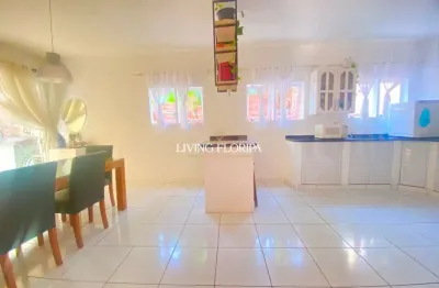 Casa com 3 quartos à venda na rua fidélis govoni, 390, campeche, florianópolis por r$ 1.300.000
