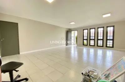 Casa com 3 quartos à venda na cônego thomaz fontes, 109, santa mônica, florianópolis por r$ 1.950.000