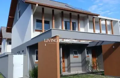 Casa em condomínio fechado com 3 quartos à venda na rua sagrado coração de jesus, 811, morro das pedras, florianópolis por r$ 1.450.000