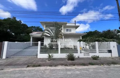 Casa com 5 quartos à venda na Rua Huberto Rohden, 815, Campeche, Florianópolis por R$ 3.500.000