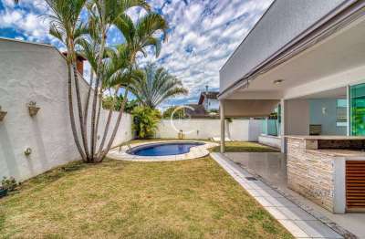 Sobrado com 4 suítes, 330 m² - venda por R$ 3.500.000 ou aluguel por R$ 16.380/mês - Jardim Esplanada do Sol - São José dos Campos/SP