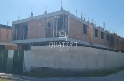 Sobrado em condomínio com 03 suites  no bairro uberaba  com 172,20m .