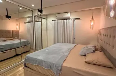 Apartamento 3 dormitórios alto padrão . 153 mts de área útil .