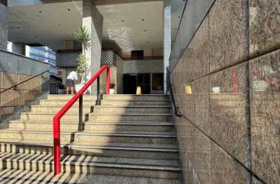 Cobertura com 4 dormitórios e piscina - 450 metros da praia - vila tupi