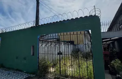 Casa térrea com terreno 10x44 - 440m2 tude bastos - r$ 1.100.000