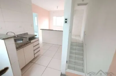 Casa em condomínio fechado com 2 quartos à venda no Jardim Samambaia, Praia Grande 