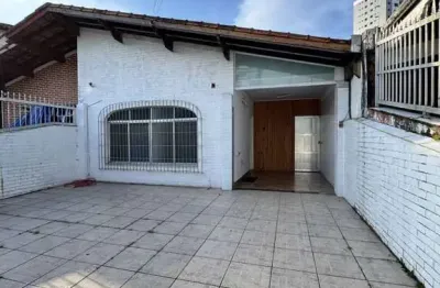 Casa na guilhermina / locação residencial e comercial , 3 quartos .