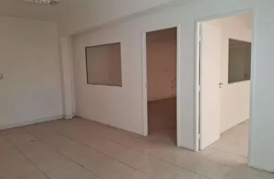 Sala comercial com 8 salas para alugar na avenida amarílio thiago dos santos, centro, lauro de freitas por r$ 7.000