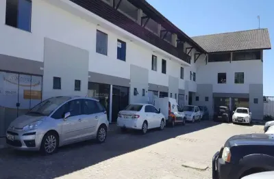 Ponto comercial com 1 sala para alugar na rua gilvan fernandes, y, recreio ipitanga, lauro de freitas, 52 m2 por r$ 1.400