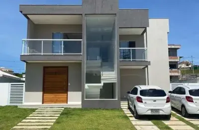 Linda casa em um dos condomínio mais renomados da região!