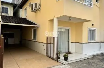 Casa com 3 quartos à venda na Rua Marília Tereza dos Santos, Ipitanga, Lauro de Freitas