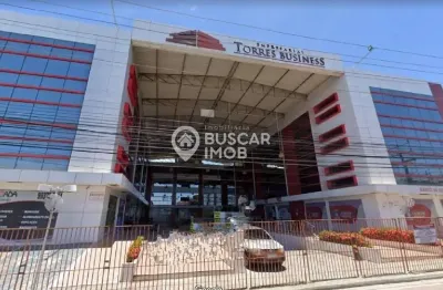 Sala comercial à venda na rua silvandir f chaves, 28, recreio ipitanga, lauro de freitas por r$ 240.000