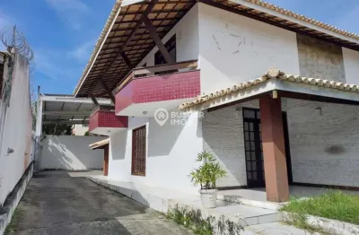 Casa comercial com 1 sala para alugar na Avenida Praia de Pajussara, Vilas do Atlantico, Lauro de Freitas