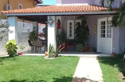 Casa em condomínio fechado com 4 quartos à venda na rua vinícius de moraes, 38, buraquinho, lauro de freitas, 250 m2 por r$ 1.200.000