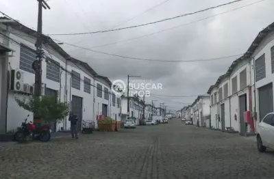 Barracão / Galpão / Depósito com 2 salas para alugar na Avenida Queira Deus, Portão, Lauro de Freitas por R$ 4.000