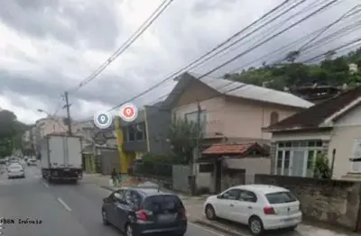 Casa para Venda em Nova Friburgo, Centro, 5 dormitórios, 2 banheiros, 2 vagas