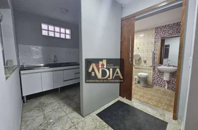 Casa com 3 dormitórios para alugar, 350 m² por R$ 3.516,67/mês - Vila Bocaina - Mauá/SP