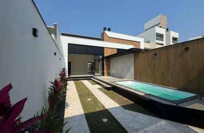 Casa com 3 quartos à venda no Centro, Camboriú 