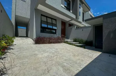 Amplo sobrado pronto para morar no bairro areias em camboriú!