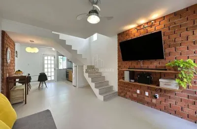 Casa com 2 quartos à venda no Santa Regina, Camboriú 