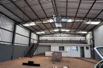 Barracão / Galpão / Depósito à venda no Tangarás, Bauru 