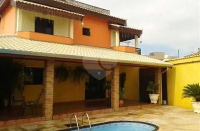 Casa à venda com 4 quartos, sendo 1 suíte,  em wanel ville, sorocaba - sp