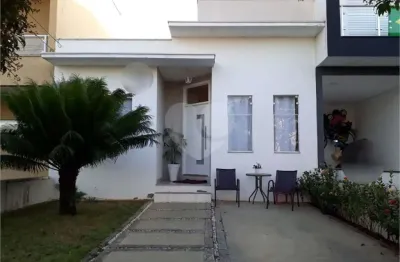 Casa  à venda com 3 quartos, sendo 1 suíte,  no condomínio horto florestal ii, sorocaba - sp