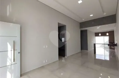 Casa  à venda com 3 quartos, sendo 1 suíte,  no condomínio horto florestal villagio, sorocaba - sp