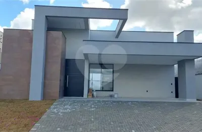 Casa  à venda com 3 quartos, sendo 3 suítes,  no condomínio alphaville nova esplanada 3, votorantim - sp