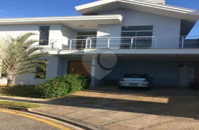 Casa à venda com 3 quartos, sendo 1 suíte,  no condomínio villa do bosque, sorocaba - sp