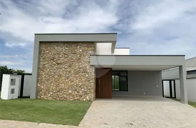Casa  à venda com 3 quartos, sendo 3 suítes,  no condomínio alphaville nova esplanada 3, votorantim - sp