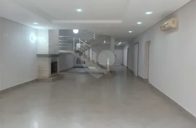 Casa  à venda com 4 quartos, sendo 4 suítes,  no condomínio lago da boa vista, sorocaba - sp