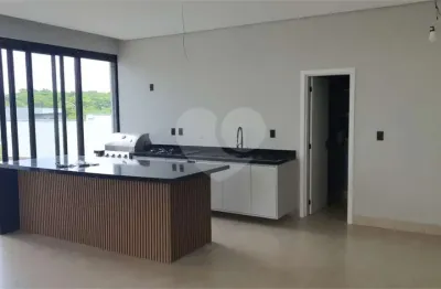 Casa  à venda com 3 quartos, sendo 3 suítes,  no condomínio alphaville nova esplanada 3, votorantim - sp