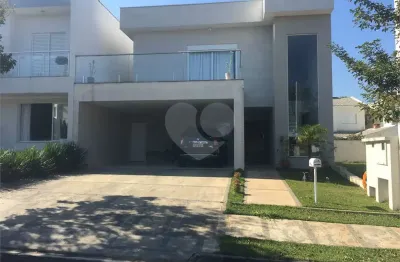 Casa  à venda com 3 quartos, sendo 3 suítes,  no condomínio lago da serra, araçoiaba da serra - sp