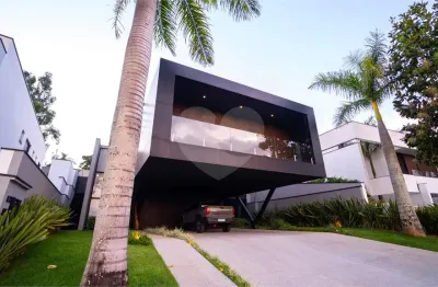 Casa  à venda com 3 quartos, sendo 3 suítes,  no condomínio alphaville nova esplanada 2, votorantim - sp