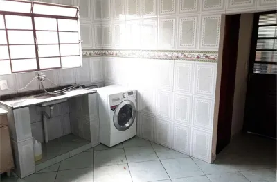 Casa à venda com 2 quartos, sendo 1 suíte,  em vila hortência, sorocaba - sp