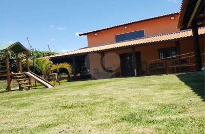 Chácara à venda com 4 quartos, sendo 3 suítes,  em bairro do cercado, araçoiaba da serra - sp