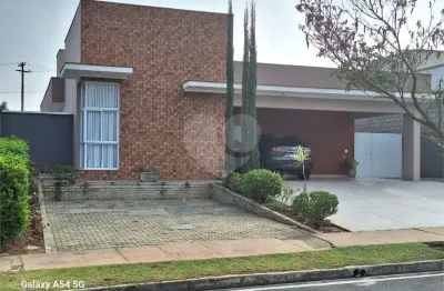 Casa  à venda com 4 quartos, sendo 2 suítes,  no condomínio saint patrick, sorocaba - sp