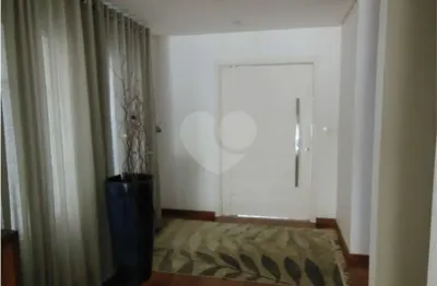 Casa  à venda com 4 quartos, sendo 4 suítes,  no condomínio aldeia da mata, votorantim - sp