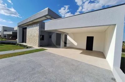 Casa  à venda com 3 quartos, sendo 3 suítes,  no condomínio village ipanema, araçoiaba da serra - sp