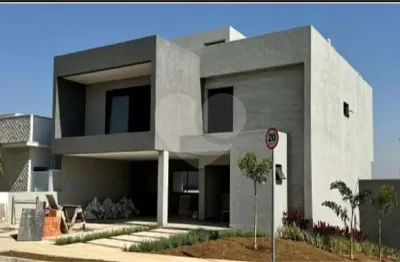 Sobrado à venda com 3 quartos, sendo 3 suítes,  em condomínio residencial flores, votorantim - sp