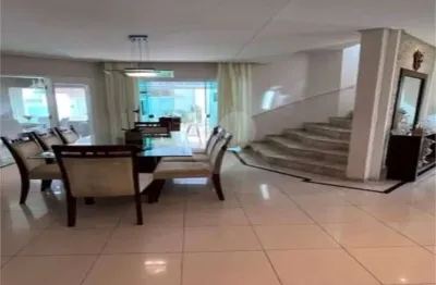 Casa  à venda com 4 quartos, sendo 3 suítes,  no condomínio granja olga 3, sorocaba - sp