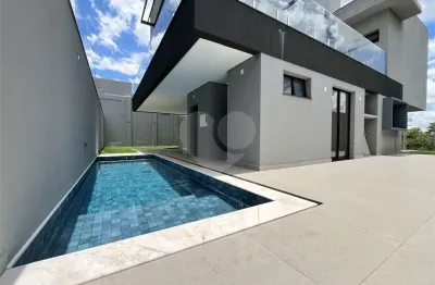 Casa  à venda com 4 quartos, sendo 4 suítes,  no condomínio alphaville nova esplanada 3, votorantim - sp