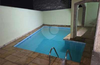 Casa à venda com 2 quartos, sendo 1 suíte,  em Jardim Rosália Alcolea, Sorocaba, SP